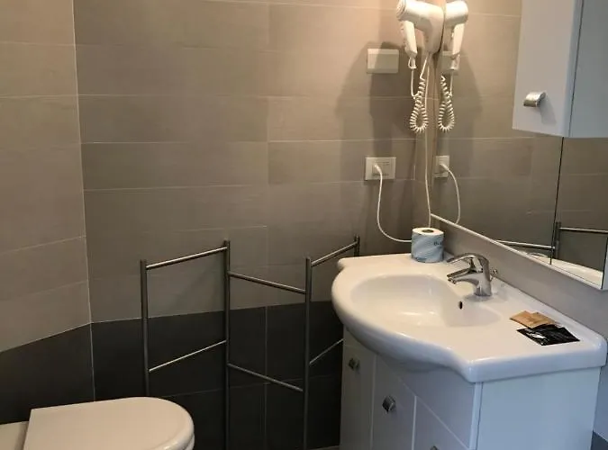 E Residenza Prealba Πανσιόν