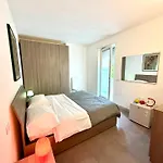 E Residenza Prealba Λεβάντο