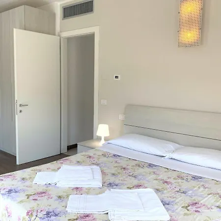 E Residenza Prealba 3* 레반토