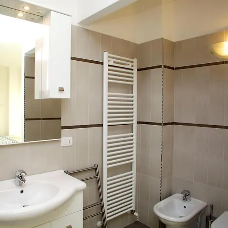 E Residenza Prealba 3* 레반토