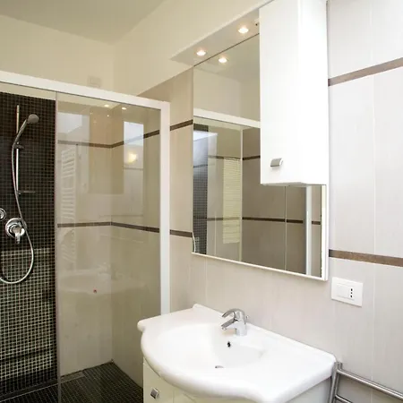 E Residenza Prealba 3* 레반토